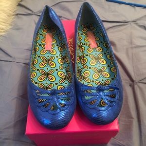 Betsey Johnson Flats